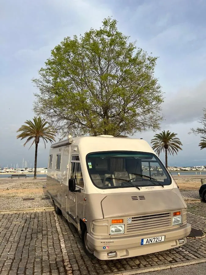 Rent A Blueclassics 'S Campervan Le Voyageur In Algarve Au Portugal Portimão